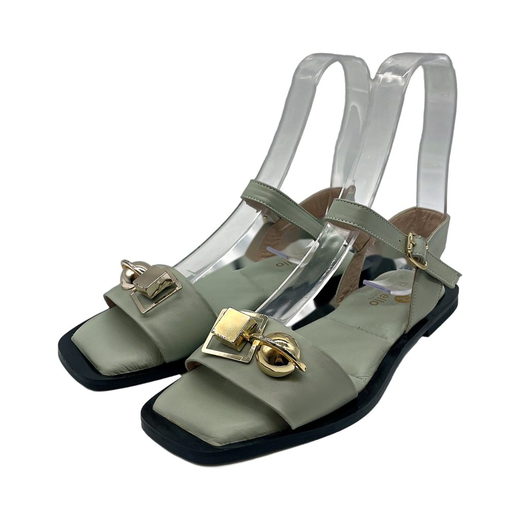 Sandal 6