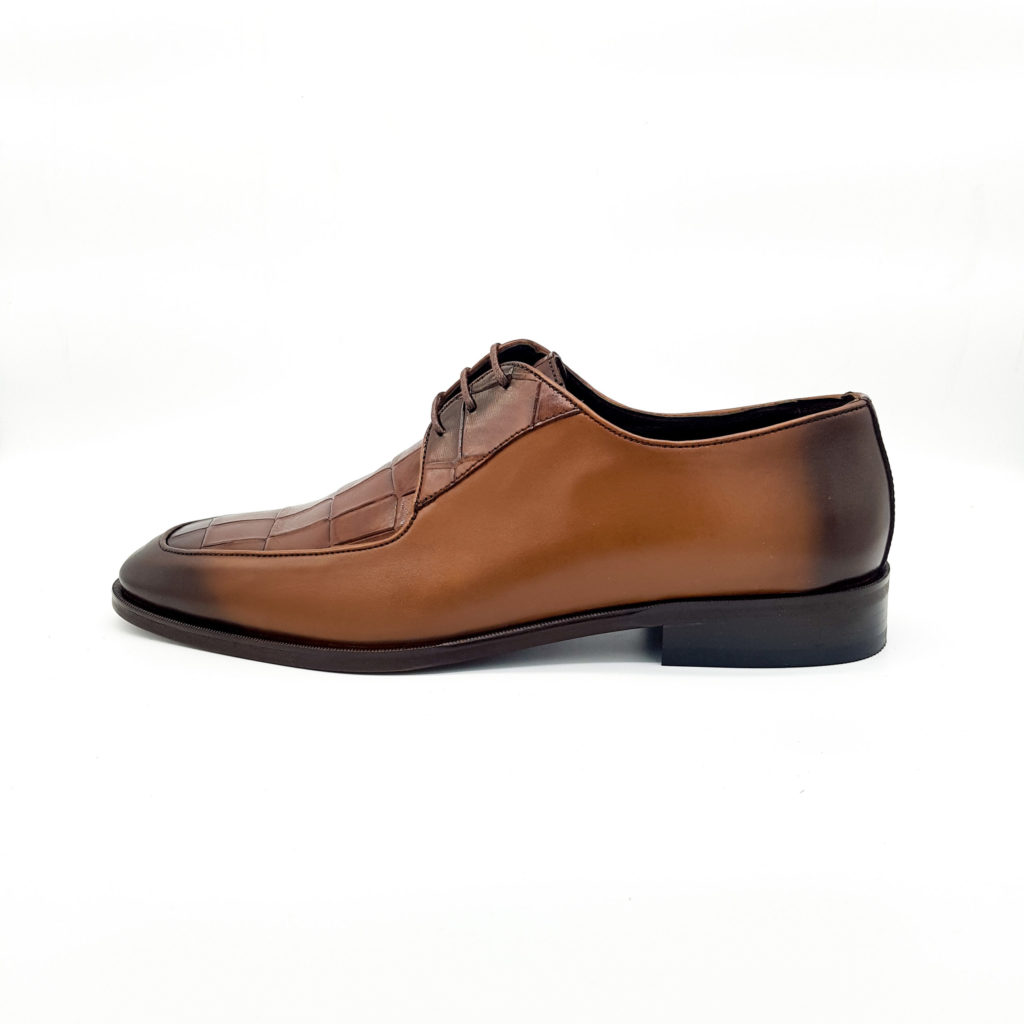 Leather Textured Shoes - Image 4