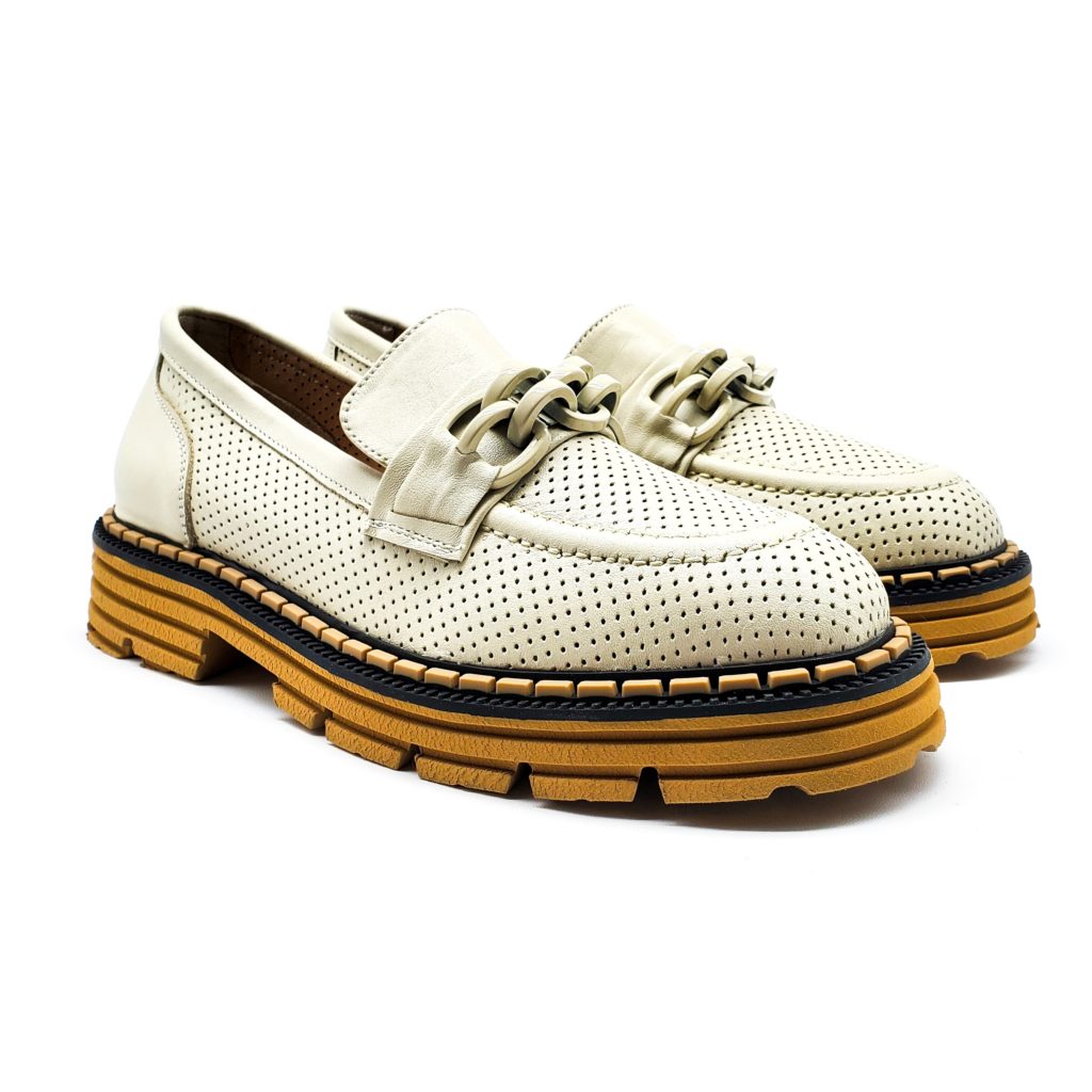 Moccasin - Image 2