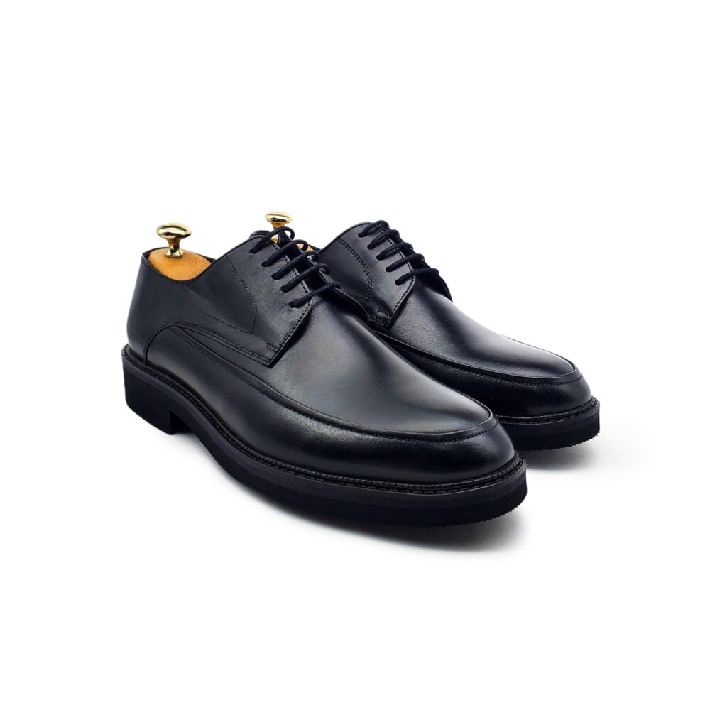 Classic Shoes - Image 2